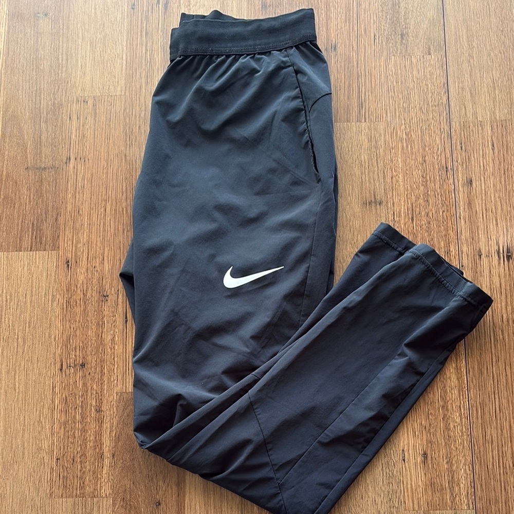 Nike men’s Black Track Pants